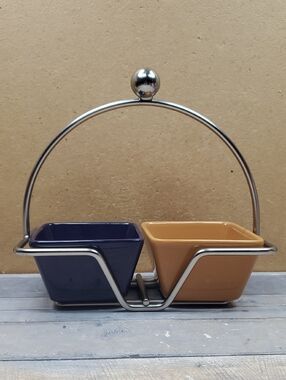 Pampered Chef Small Caddy with Two Simple Addition Bowls